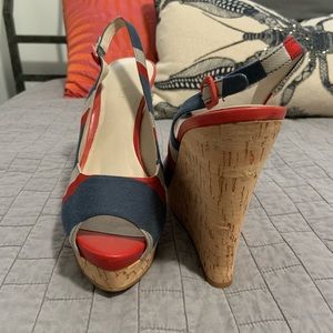 Nine West wedge size 9 1/2